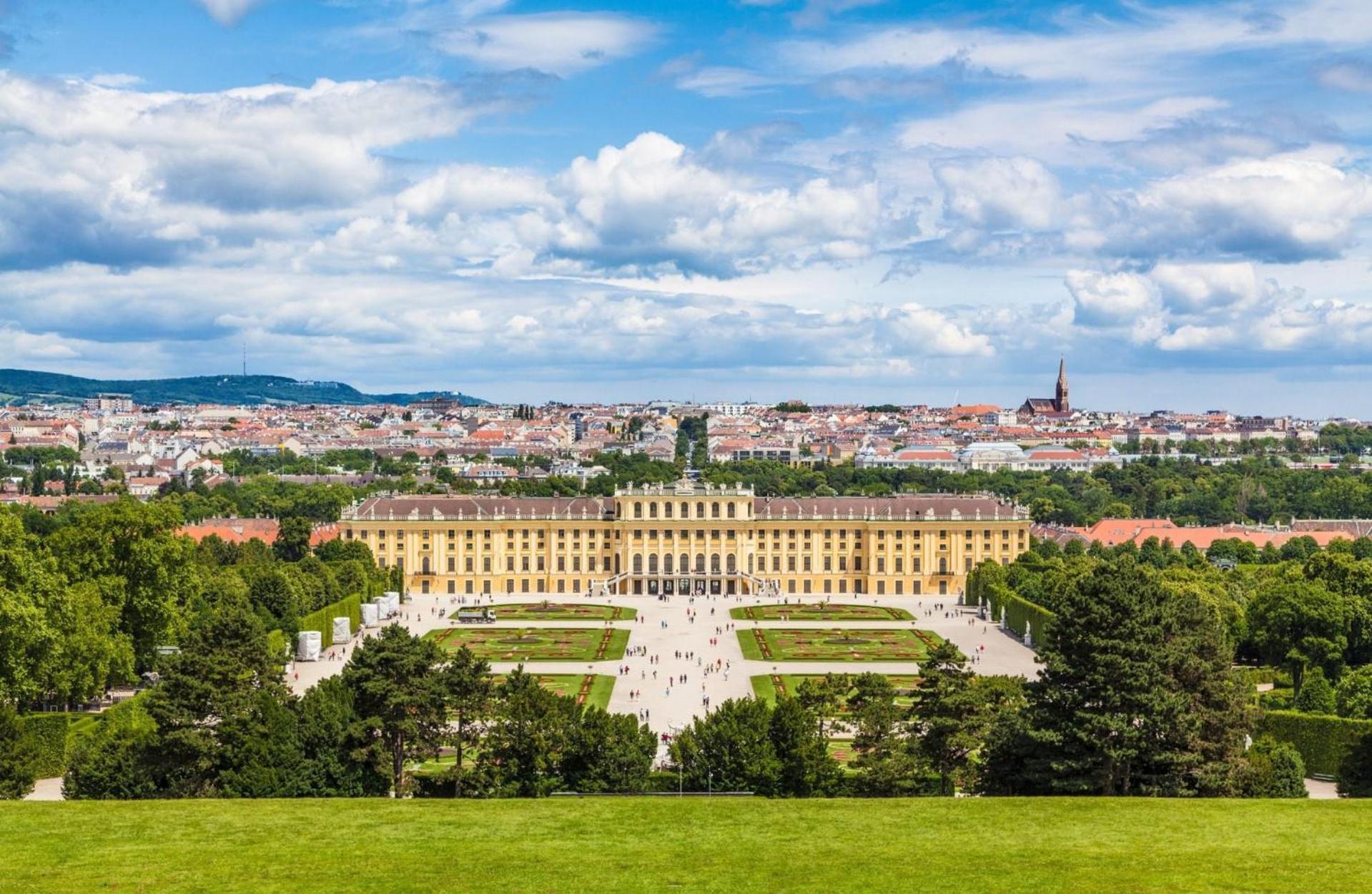 Appartamento Lovely Airbnb Near Schoenbrunn Vienna Esterno foto